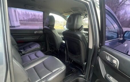 SsangYong Korando Turismo, 2016 год, 2 280 000 рублей, 23 фотография