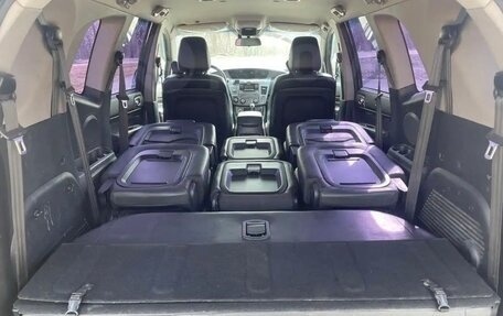 SsangYong Korando Turismo, 2016 год, 2 280 000 рублей, 32 фотография