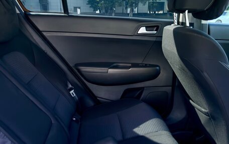 KIA Sportage IV рестайлинг, 2021 год, 2 650 000 рублей, 19 фотография