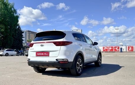 KIA Sportage IV рестайлинг, 2021 год, 2 650 000 рублей, 6 фотография