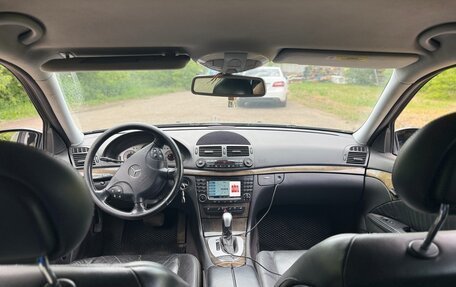 Mercedes-Benz E-Класс, 2004 год, 650 000 рублей, 9 фотография
