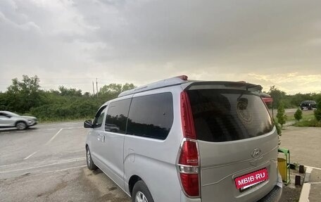 Hyundai Grand Starex Grand Starex I рестайлинг 2, 2008 год, 1 200 000 рублей, 9 фотография