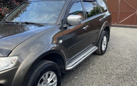 Mitsubishi Pajero Sport II рестайлинг, 2014 год, 1 900 000 рублей, 4 фотография