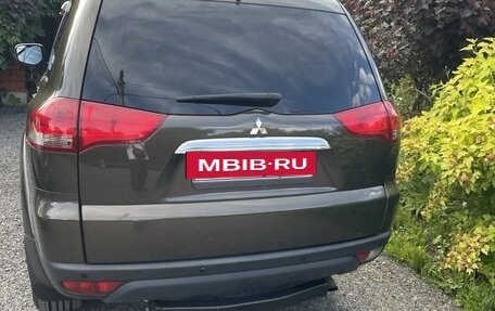 Mitsubishi Pajero Sport II рестайлинг, 2014 год, 1 900 000 рублей, 5 фотография