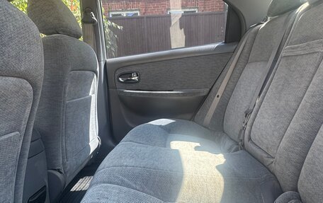 KIA Magentis I, 2005 год, 99 999 рублей, 4 фотография