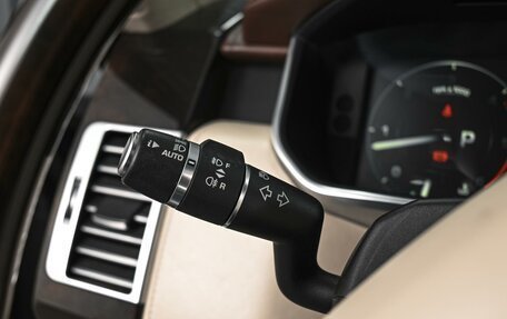 Land Rover Range Rover IV рестайлинг, 2015 год, 4 680 000 рублей, 18 фотография