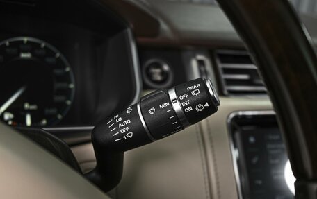 Land Rover Range Rover IV рестайлинг, 2015 год, 4 680 000 рублей, 19 фотография