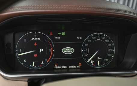 Land Rover Range Rover IV рестайлинг, 2015 год, 4 680 000 рублей, 28 фотография