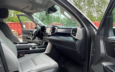 Toyota Tundra, 2024 год, 5 450 000 рублей, 6 фотография