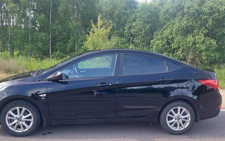 Hyundai Solaris II рестайлинг, 2013 год, 850 000 рублей, 1 фотография