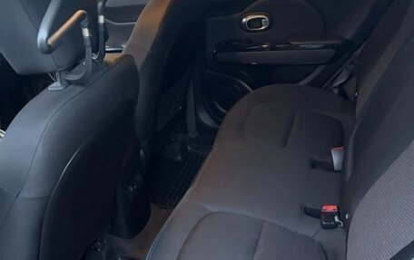 KIA Soul II рестайлинг, 2018 год, 1 500 000 рублей, 7 фотография