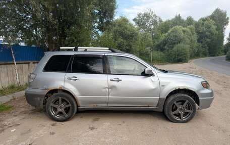 Mitsubishi Outlander III рестайлинг 3, 2003 год, 295 000 рублей, 3 фотография