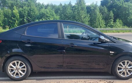 Hyundai Solaris II рестайлинг, 2013 год, 850 000 рублей, 5 фотография