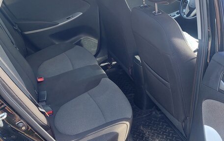 Hyundai Solaris II рестайлинг, 2013 год, 850 000 рублей, 11 фотография