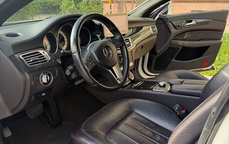 Mercedes-Benz CLS, 2011 год, 2 300 000 рублей, 6 фотография