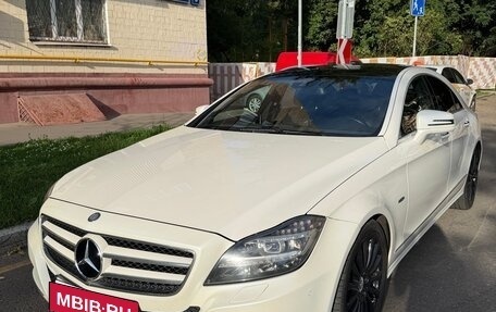Mercedes-Benz CLS, 2011 год, 2 300 000 рублей, 3 фотография