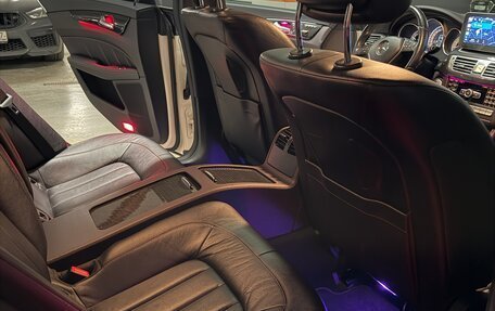 Mercedes-Benz CLS, 2011 год, 2 300 000 рублей, 15 фотография