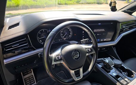 Volkswagen Touareg III, 2018 год, 4 900 000 рублей, 10 фотография