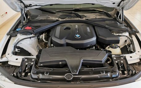 BMW 3 серия, 2018 год, 1 855 000 рублей, 10 фотография