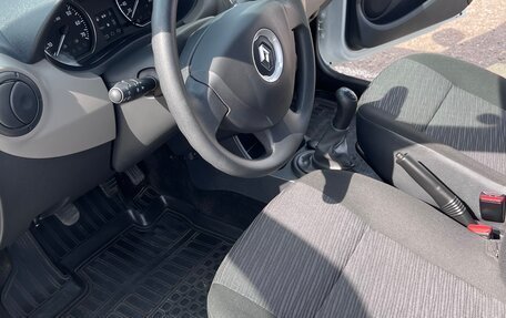 Renault Sandero I, 2013 год, 560 000 рублей, 28 фотография