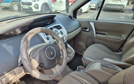 Renault Scenic III, 2004 год, 210 000 рублей, 3 фотография