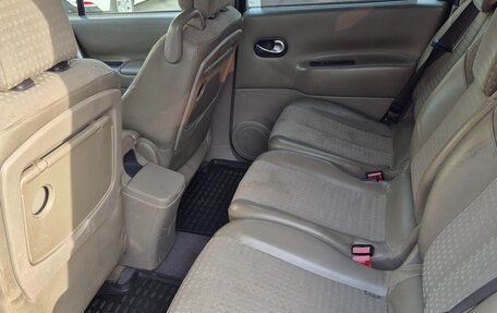 Renault Scenic III, 2004 год, 210 000 рублей, 2 фотография