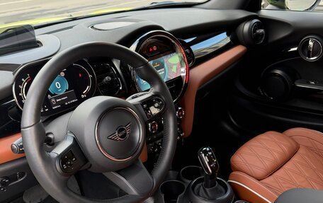 MINI Cabrio, 2021 год, 4 890 000 рублей, 17 фотография