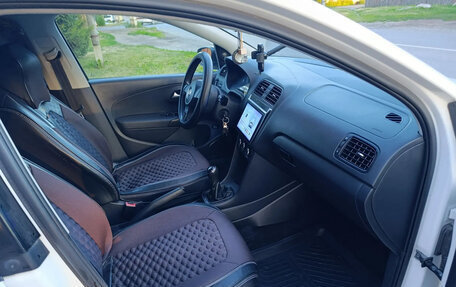 Volkswagen Polo VI (EU Market), 2013 год, 700 000 рублей, 12 фотография