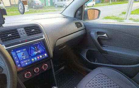 Volkswagen Polo VI (EU Market), 2013 год, 700 000 рублей, 11 фотография