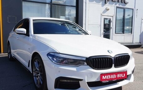 BMW 5 серия, 2019 год, 3 350 000 рублей, 3 фотография