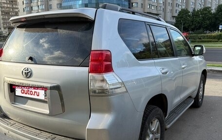 Toyota Land Cruiser Prado 150 рестайлинг 2, 2010 год, 2 200 000 рублей, 2 фотография