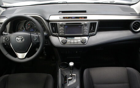 Toyota RAV4, 2013 год, 1 790 000 рублей, 7 фотография