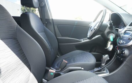 Hyundai Solaris II рестайлинг, 2014 год, 990 000 рублей, 10 фотография