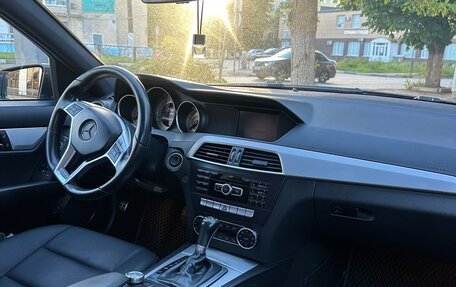 Mercedes-Benz C-Класс, 2013 год, 1 300 000 рублей, 9 фотография