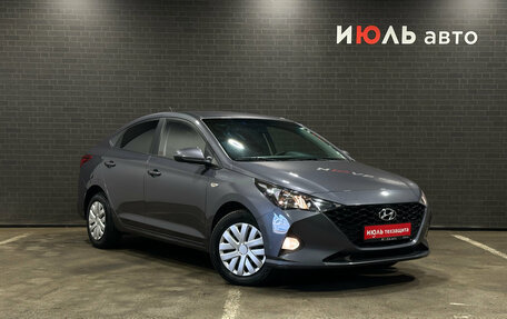 Hyundai Solaris II рестайлинг, 2021 год, 1 650 000 рублей, 3 фотография
