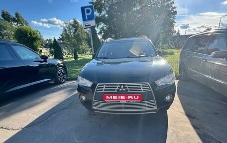 Mitsubishi Outlander III рестайлинг 3, 2010 год, 1 200 000 рублей, 1 фотография