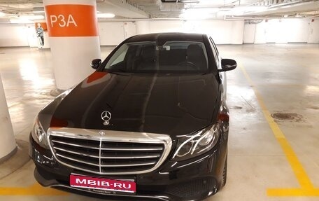 Mercedes-Benz E-Класс, 2016 год, 2 700 000 рублей, 1 фотография