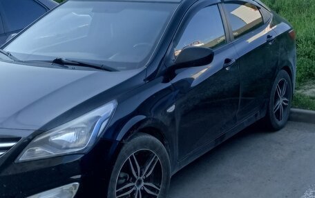Hyundai Solaris II рестайлинг, 2014 год, 650 000 рублей, 1 фотография
