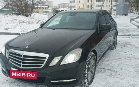 Mercedes-Benz E-Класс, 2011 год, 1 400 000 рублей, 8 фотография