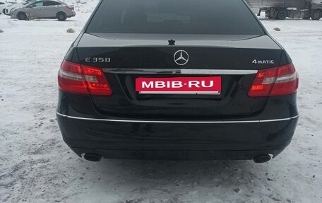 Mercedes-Benz E-Класс, 2011 год, 1 400 000 рублей, 6 фотография
