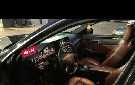 Mercedes-Benz E-Класс, 2011 год, 1 400 000 рублей, 9 фотография