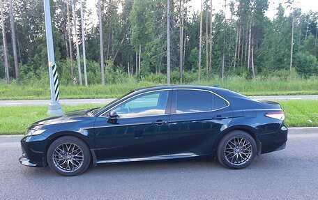 Toyota Camry, 2021 год, 2 930 000 рублей, 3 фотография