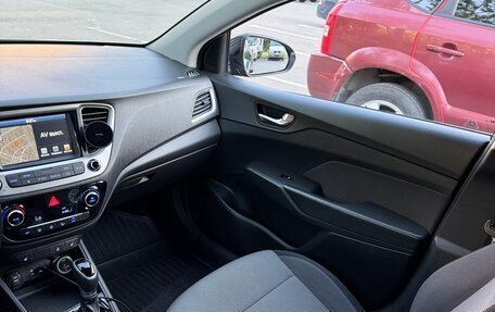 Hyundai Solaris II рестайлинг, 2018 год, 1 250 000 рублей, 8 фотография