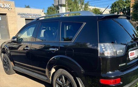 Mitsubishi Outlander III рестайлинг 3, 2010 год, 1 200 000 рублей, 4 фотография
