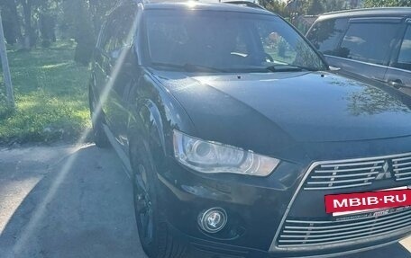 Mitsubishi Outlander III рестайлинг 3, 2010 год, 1 200 000 рублей, 9 фотография
