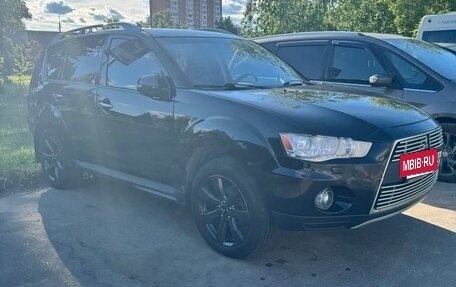 Mitsubishi Outlander III рестайлинг 3, 2010 год, 1 200 000 рублей, 7 фотография