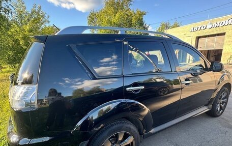 Mitsubishi Outlander III рестайлинг 3, 2010 год, 1 200 000 рублей, 18 фотография