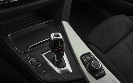 BMW 3 серия, 2017 год, 2 356 880 рублей, 12 фотография