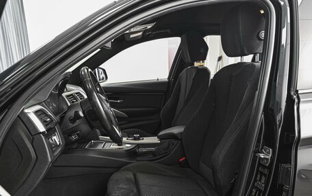 BMW 3 серия, 2017 год, 2 356 880 рублей, 10 фотография