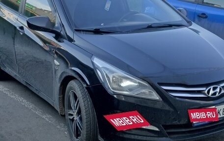 Hyundai Solaris II рестайлинг, 2014 год, 650 000 рублей, 3 фотография
